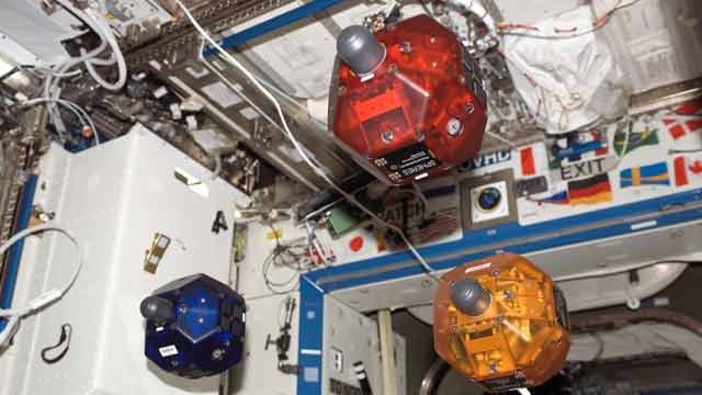 Researchers Test Control Algorithms for NASA SPHERES Satellites with a MATLAB Based Simulator